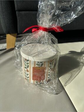 Brand New Bath & Body Works Cinnamon Caramel Swirl Scented Candle – 14.5 oz